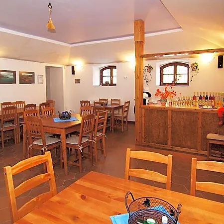 Pod Sluncem Hotel Třebíz