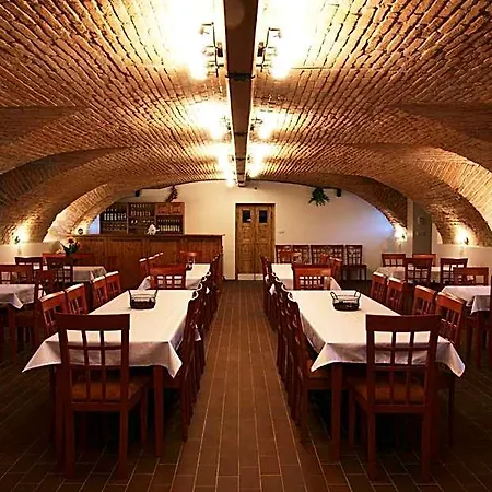 Hotel Pod Sluncem 3*