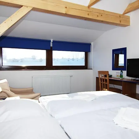 Pod Sluncem Hotel Třebíz