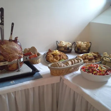 ポッド スルンツェム Třebíz