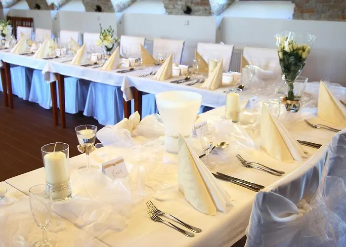 ポッド スルンツェム Třebíz