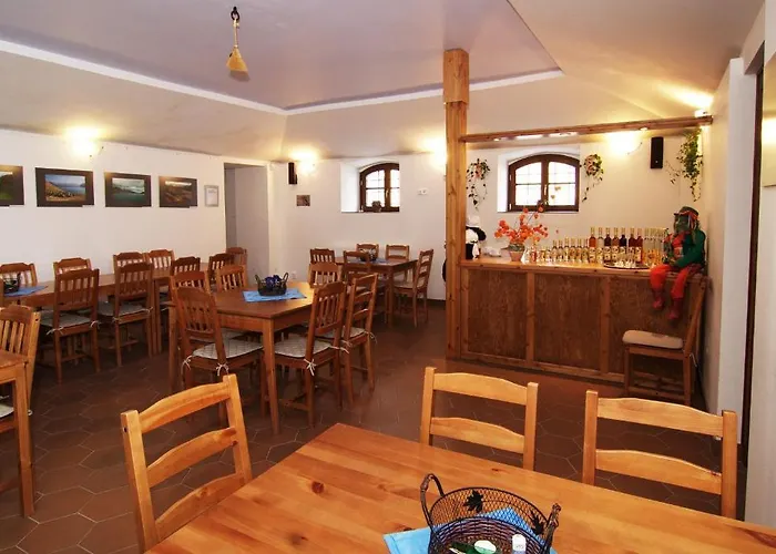 Pod Sluncem Třebíz